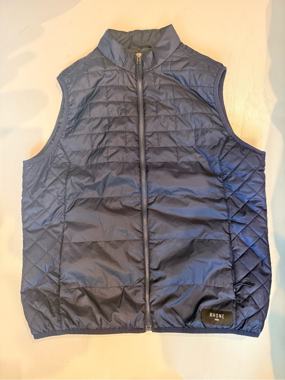 RHONE Men’s Navy lightweight puffer Vest, like new, large